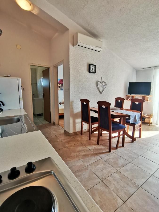 Apartment Hramina Murter Buitenkant foto