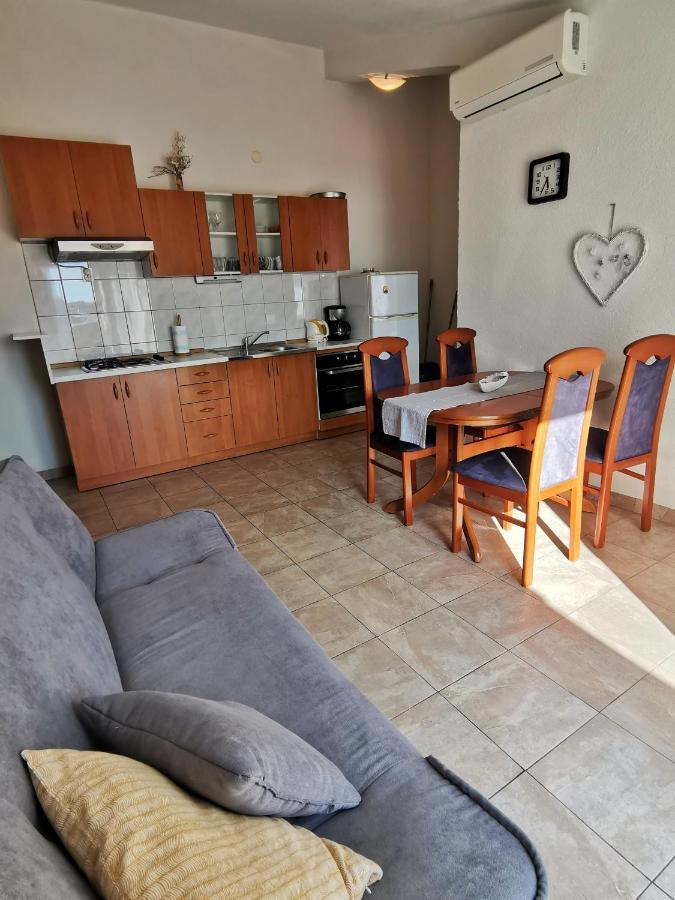 Apartment Hramina Murter Buitenkant foto